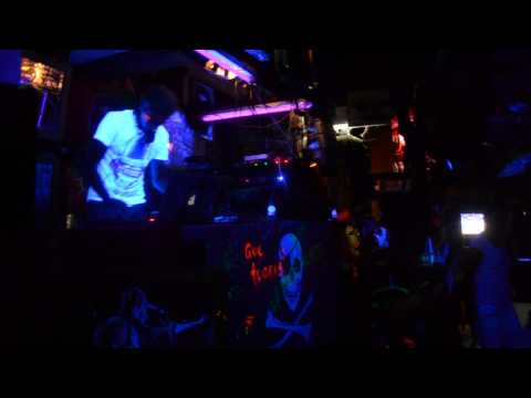 Red Catz (SoulRed Records) @ Bermudos Sessions, Phuket, Thailand - 07.12.2012