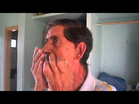 TELECO TOCANDO GAITA COM EMOÇÃO