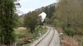 preview picture of video 'First Passenger Steam Train for 50 years Arrives Corwen from Llangollen'