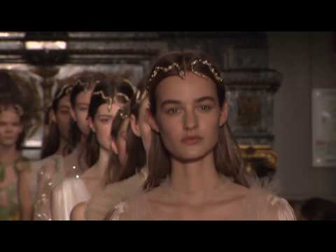 Valentino #HAUTECOUTURE SS 2016