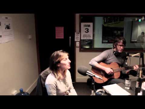 Ben Mason and Emily Ulman - 'Devoted' (Live at 3RRR)