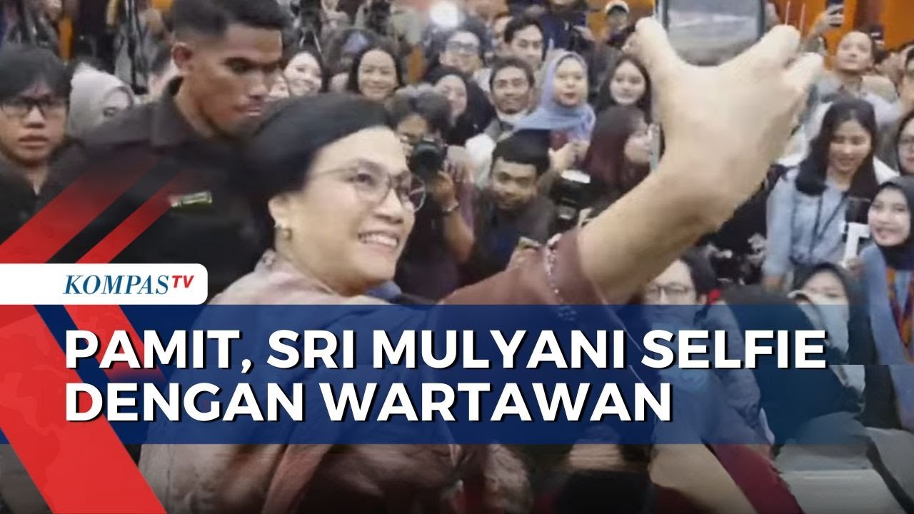 Momen Sri Mulyani Selfie dengan Wartawan Usai Serah Terima Jabatan ke Menkeu Purbaya