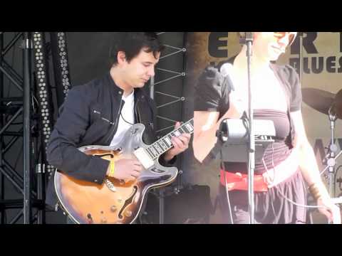 Rarearth Music presents Skyla J and Vibes