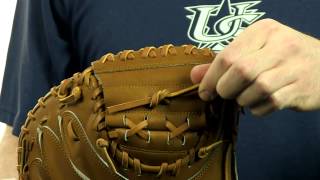 Video thumbnail: Wilson A2000 Series: A2403BB1791ST Catcher's Mitt