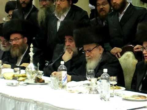 Viznitz Ruv Shlita with Skver Rebbe Shlita