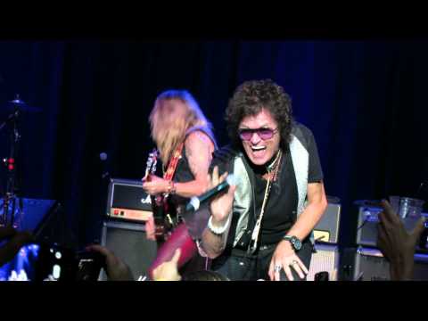 Kings of Chaos - Smoke on the Water (Deep Purple cover) (Glenn Hughes on lead vocals, Doug Aldrich)