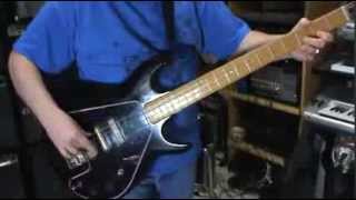 Video thumbnail for 1976 Gibson Grabber G-3 Bass Guitar Review By Scott Grove by Groovy Music Lessons