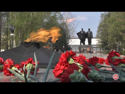 На СУМЗе, в парке Победы, на Кирзаводе и у городского мемориала. Как Ревда отметила День Победы