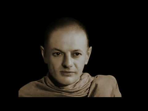 Ajaan Paññāvaḍḍho’s Life Story