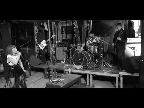 CIERŃ ~ Do They Owe Us A Living? (Crass cover)