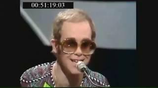 Gilbert O&#39;Sullivan feat. Elton John - Get Down (Gilbert O&#39;Sullivan Show - 1973)