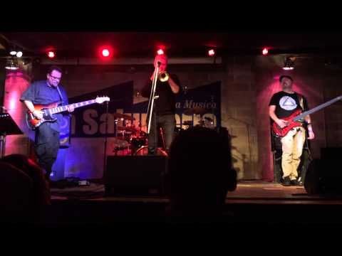 Colin Edwin and Lorenzo Feliciati live in Milan, November 2014