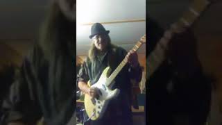 Fender stratocaster players Lewis Taylor