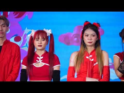 230122 [Comment2/2] S.D.C cover NewJeans @ The Mall Chinese New Year Cover Dance 2023