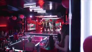 Extrait #001 - Les Toy Boys performent � l'Inferno (VO)