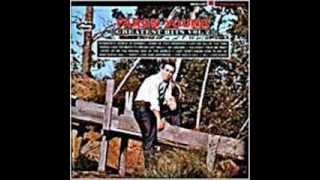 Faron Young - Wonderful World Of Woman