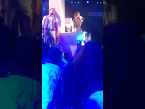 Videoclip de Encore un soir (Live) — Les Enfoirés