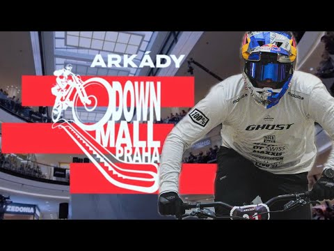 DOWNMALL 2026: Tohle nevyšlo! Pád v druhé zatáčce…