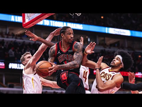 No Excuses! Demar Derazon Makes An Unreal Third Quarter Buzzer Beater With Cavs In Town!| FERRO