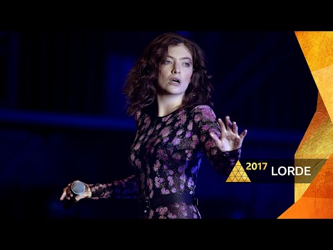 Lorde - Tennis Court (Glastonbury 2017)