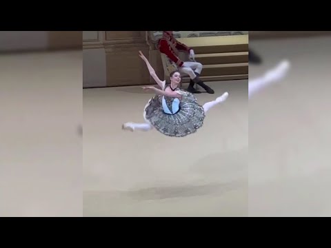 Maria Koshkaryova, Bolshoi Theatre Debut - Paquita Grand Pas (Variation from Trilbi)