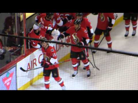 Erik Karlsson scores a goal at the Devils @ Senators hockey game