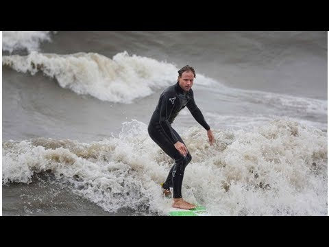 Surfing in Toronto is actually a thing