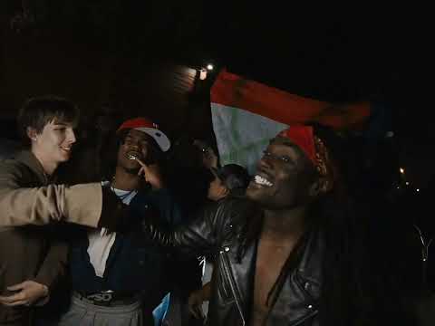 PHONKDØLLAWORLDWIDE  and Tezzus