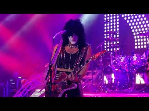 KISS KRUISE VII Show 1 - Tomorrow & Tonight
