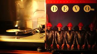 Devo – Cold War (1980)
