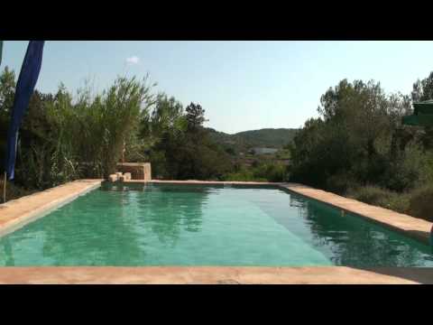 La Taverne du Lac Hula Hoop in the Sun