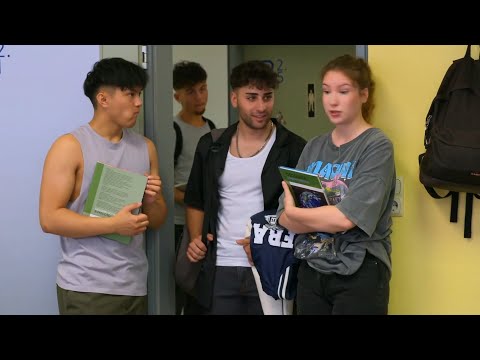 Milla's kiss makes Karim's heart beat faster!