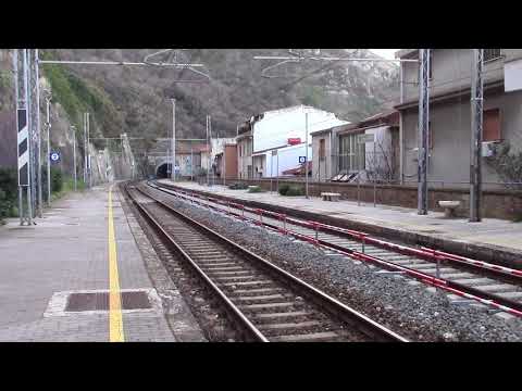 SCILLA : BARRIERE PER NON ATTRAVERSARE!!!