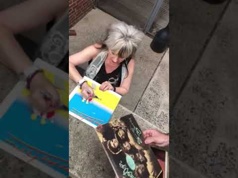 Astrid Plane ANIMOTION Signing Autographs Team Derek