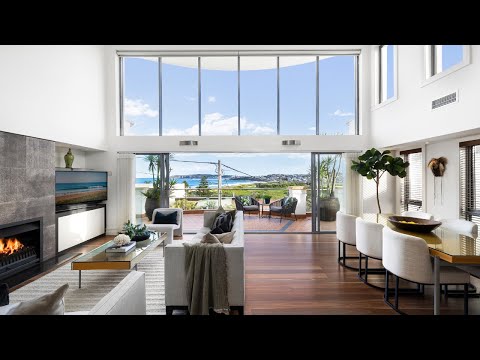 26 Pitt Road, North Curl Curl, NSW 2099, 4 chambres, 2 salles de bain, House