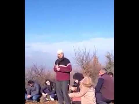 81. “Disa këshilla në varrimin e nënës së Hoxhë Rexhep Memishit.