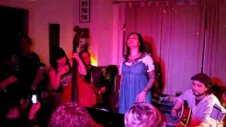 JD Edwards &amp; Jessee Havey - &quot;Dance Hall Girls&quot; - Live @ Gillian Snider&#39;s