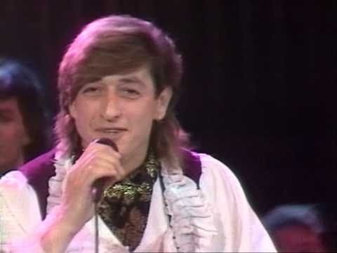 Nervozni postar Cirkus Kolorado - ( Narodni Hitovi Nek ljubav traje PB )