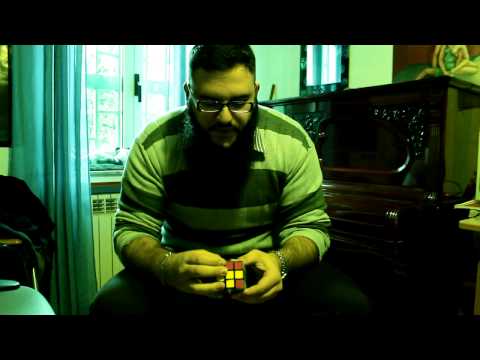 Andrea D'Alessio | Cubo di rubik e beatbox allo stesso tempo!