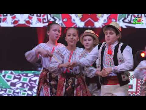 Ansamblul „ZÂMBETUL” - Ca la noi în sat (Suflul Iernii 2022)