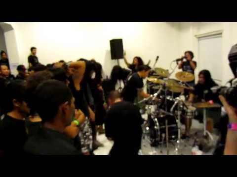 DOWN FROM THE WOUND Hypocritical Repentance Live At Singapore Death Fest 2011