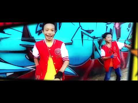 Ainul Yaqin ft. Filsuf - Tangga