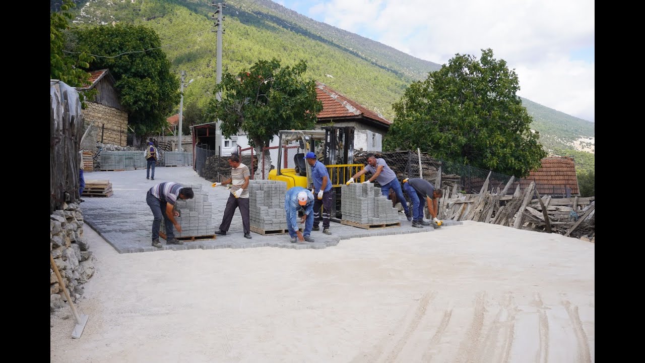 Finike Yazır Mahallesi Parke Çalışması
