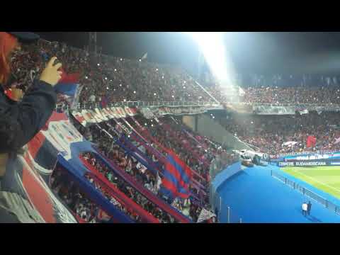 "No veo la hora que juegues quiero estar con tigo" Barra: La Plaza y Comando • Club: Cerro Porteño