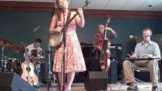 Asheville/Nashville Musician Eliza Lynn - Slow Down
