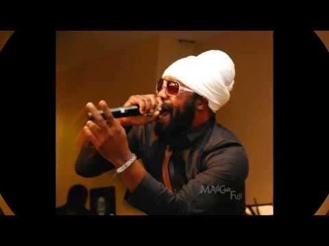 Esco Levi - As Daybreak [Free Spirit Riddim] April 2013