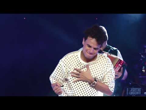 En Este Sitio "En El Motel" (En Vivo) - Silvestre Dangond