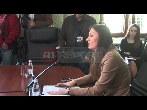 A1 Report - Opozita e mazhoranca debate për shkarkimet në administratë