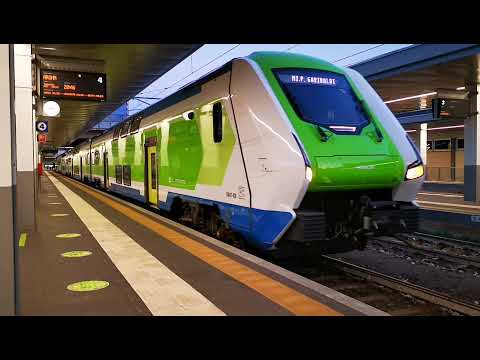 Hitachi Rock Caravaggio ETR421-028 Milano Porta Garibaldi