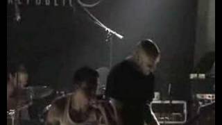 RAISED FIST @ Nevers - 26/06/06 - &quot;you ignore them all&quot;